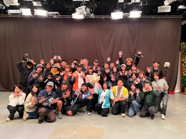 ▲▼《飢餓遊戲》王仁甫（左起、孫協志、峮峮、蔡黃汝、許孟哲。（圖／中視提供）