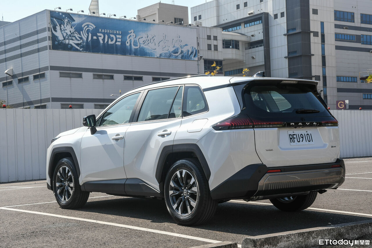▲TOYOTA RAV4。（圖／記者徐煜展攝）