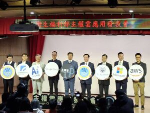 醫院聘外籍照服員引憂　石崇良：整合床擬增至3萬床亟需人力