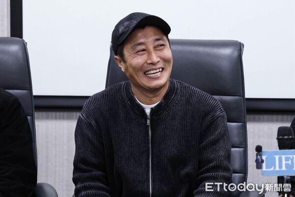 ▲▼ 直擊／金鐘國聽到「新婚快樂」靦腆笑！　婚後變了「來台買肥皂」。（圖／記者吳睿慈攝）