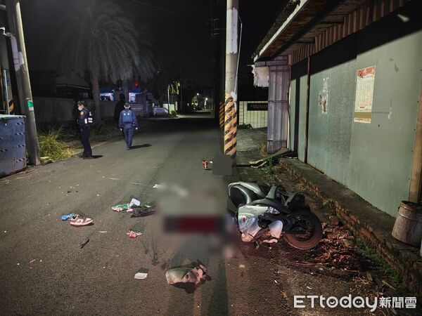 ▲台南市永康區龍中街30巷14日深夜發生機車自撞事故，阮姓外籍移工送醫搶救仍不治。（民眾提供）