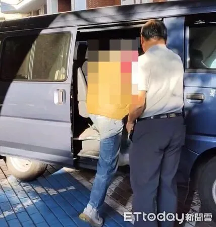 ▲台南分署拘提塑膠製造公司負責人到案，法院裁定准予管收。（記者林東良翻攝，下同）