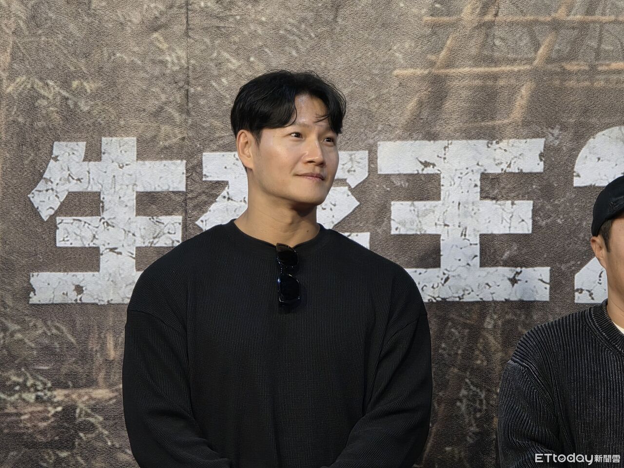 直擊／金鐘國婚後來台！花連縣長徐榛蔚站C位合照　身旁還有大咖