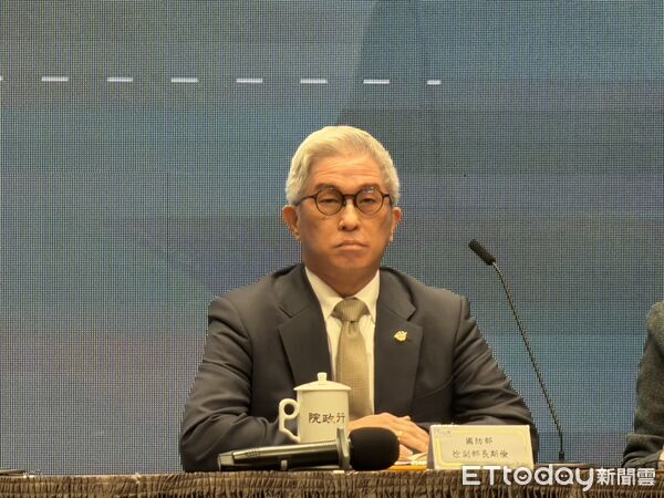 ▲▼國防部副部長徐斯儉出席行政院會記者會。（圖／記者陳家祥攝）