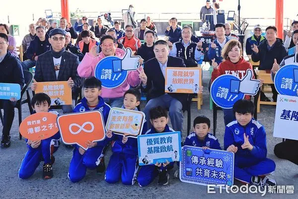 ▲三千宮攜手許效舜推動課後延長照顧。（圖／記者郭世賢翻攝）