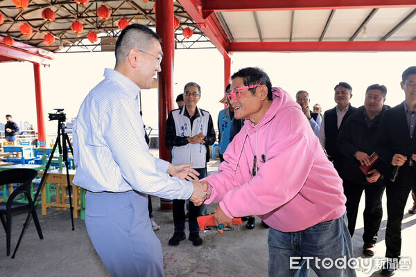 ▲三千宮攜手許效舜推動課後延長照顧。（圖／記者郭世賢翻攝）