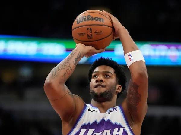 ▲爵士森薩博轟下生涯新高43分，還改寫NBA替補球員上半場最高得分紀錄。（圖／達志影像／美聯社）