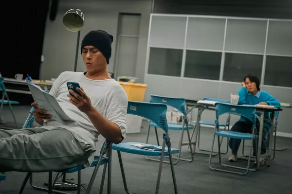 ▲張詩盈、莊凱勛搭擋演出舞台劇《婚內失戀》。（圖／艾彼新創股份有限公司提供）