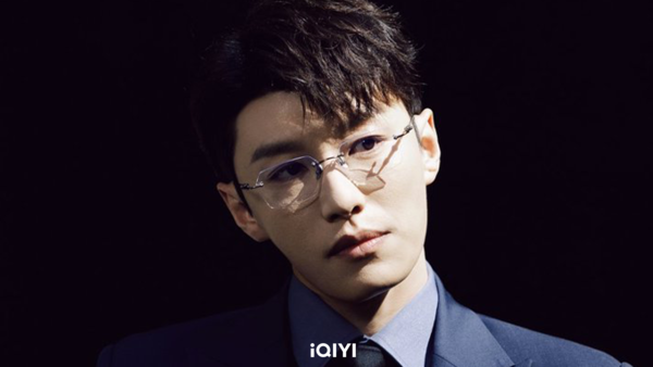 ▲陳星旭、盧昱曉、代旭在《軋戲》中陷入三角戀。（圖／iQIYI提供）