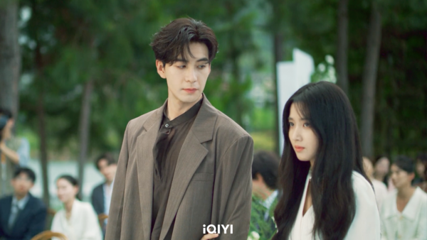 ▲陳星旭、盧昱曉、代旭在《軋戲》中陷入三角戀。（圖／iQIYI提供）