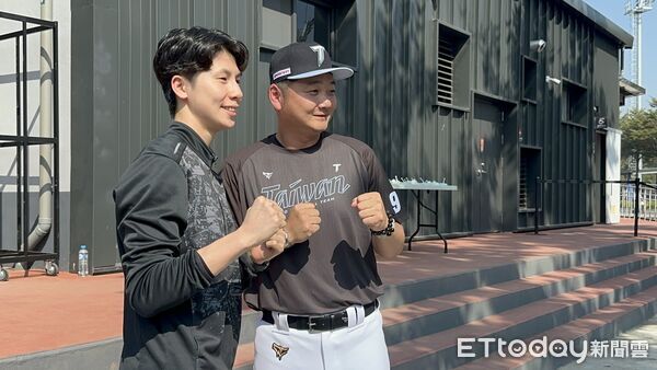 ▲林郁婷與曾豪駒開心合影。（圖／記者蔡厚瑄攝）