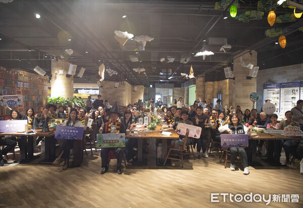 ▲▼   嘉義縣觀光產業輔導成果發表會 翁章梁化身「哈利翁帥」以魔法助推觀光產業發展   。（圖／嘉義縣政府提供）