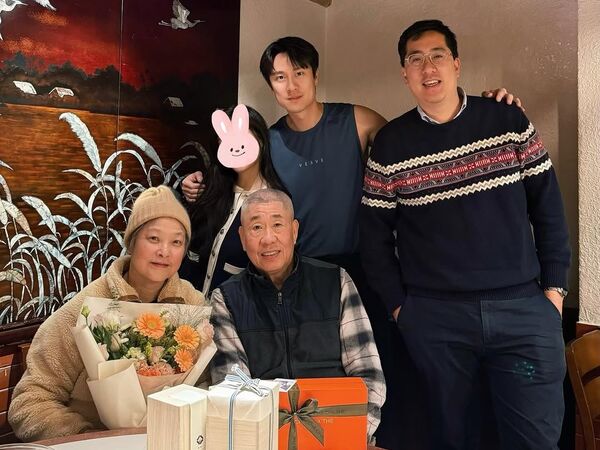 劉書宏爆新戀情！緊摟長髮女「帶新歡見爸媽」經紀人鬆口真實關係