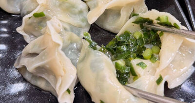 真·韭菜水餃！1顆7元裡面竟沒包肉　店家神回覆