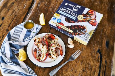 龍蝦堡建立短鏈經濟　美Luke’s以「一起捕龍蝦」注入新勞動力