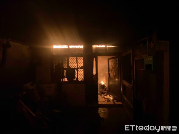 ▲屏東民宅火警，屋主送醫宣告不治。（圖／記者陳崑福翻攝，下同）
