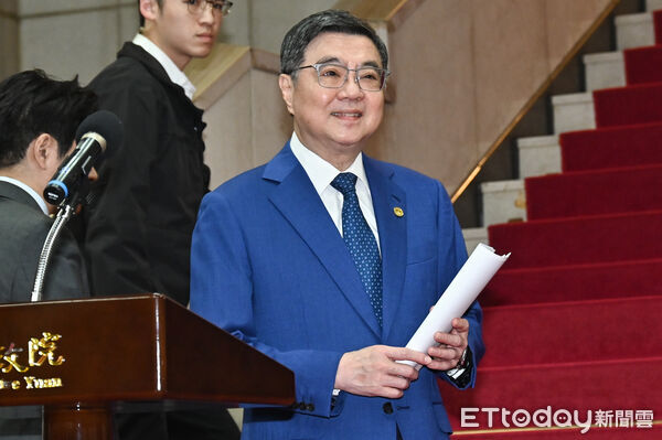 ▲▼行政院長卓榮泰於今（16）日針對臺美關稅談判議題發表談話。（圖／記者李毓康攝）