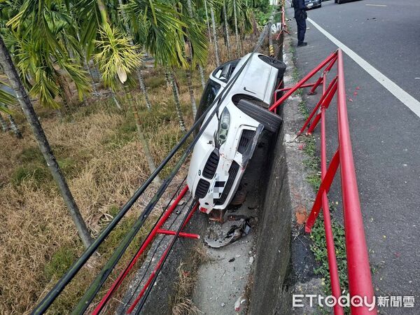 ▲內埔鄉昇華路交通事故。（圖／記者陳崑福翻攝）
