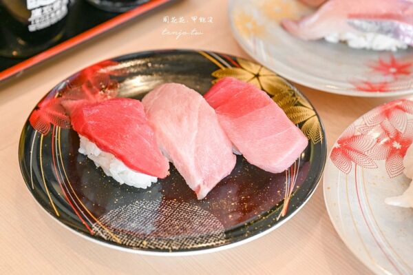▲▼山口縣下關美食「すし遊館唐戸店」，坐擁大片海景平價迴轉壽司。（圖／部落客周花花提供）