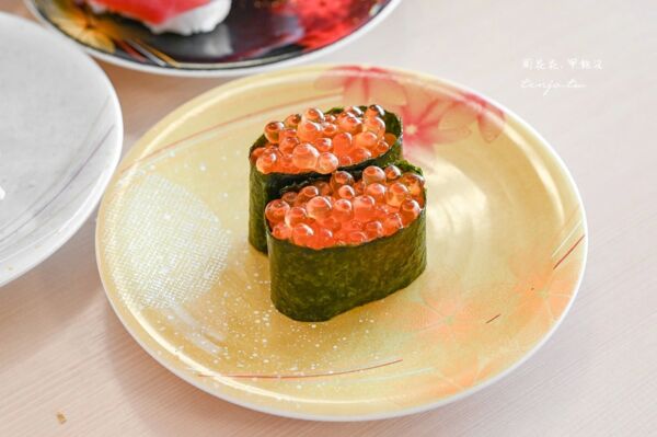 ▲▼山口縣下關美食「すし遊館唐戸店」，坐擁大片海景平價迴轉壽司。（圖／部落客周花花提供）