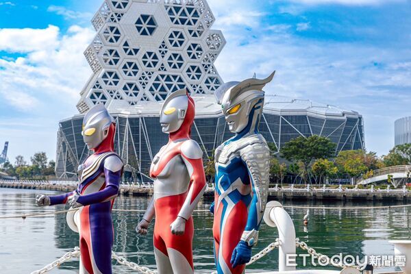 ▲▼超人力霸王降臨港都。（圖／記者許宥孺翻攝）