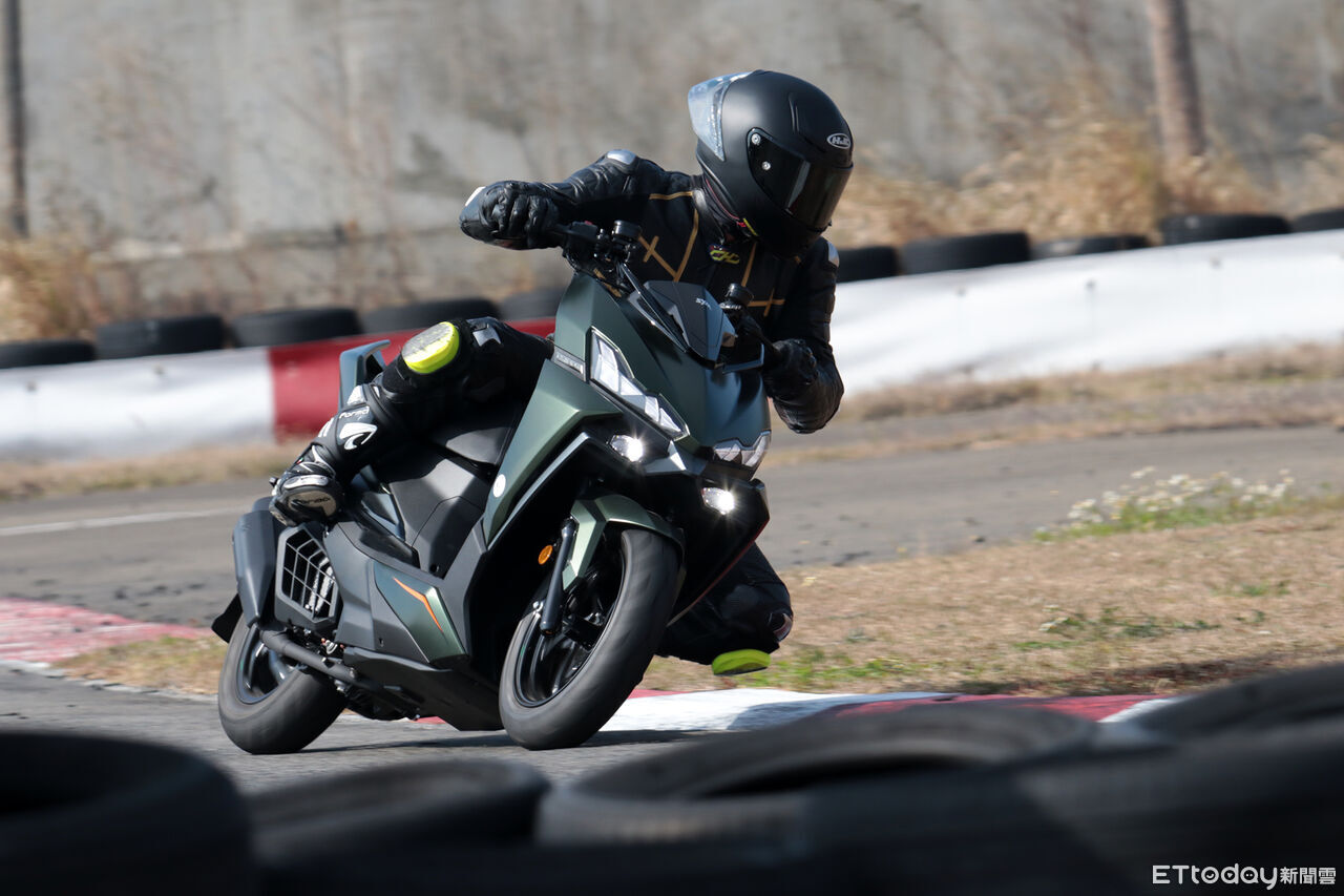 ▲三陽DRGBT小改款「上市3天接單破千台」！3款旗艦機種同步推優惠。（圖／記者張慶輝攝）