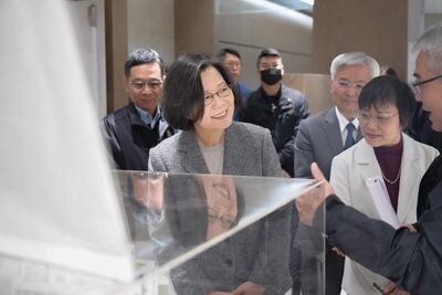 學測考生求助：救救英文　蔡英文暖回：一次考試不決定人生