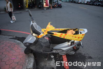 男欠人2萬「見笑轉生氣」傳訊預告燒機車　凌晨真動手縱火