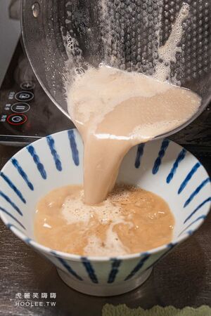 ▲▼左營台灣味拉麵店「贏麵製麵所」！虱目魚大骨熬煮高湯，推薦魚豚鵪鶉蛋醬油拉麵、限量雞湯口味。（圖／部落客虎麗笑嗨嗨提供）