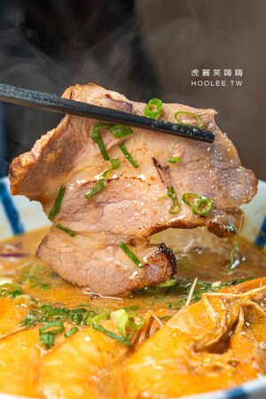 ▲▼左營台灣味拉麵店「贏麵製麵所」！虱目魚大骨熬煮高湯，推薦魚豚鵪鶉蛋醬油拉麵、限量雞湯口味。（圖／部落客虎麗笑嗨嗨提供）