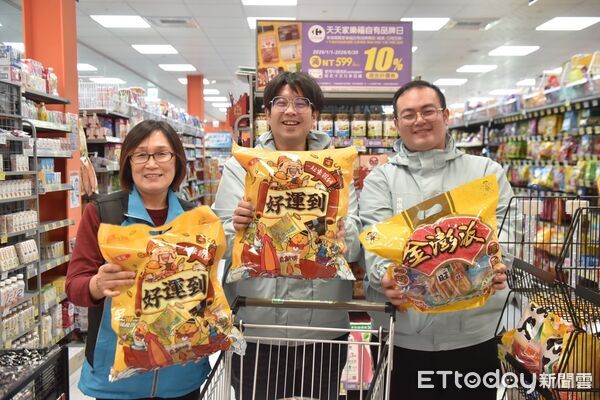 ▲▼花蓮市公所將在1月26日起於各里辦公室發放愛心禮券。（圖／花蓮市公所提供，下同）