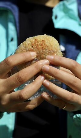 ▲▼日本北海道東川美食「玄米おむすび ちゃみせ」，當地人才知的隱藏可愛玄米飯糰店，一天只賣兩個半小時。（圖／部落客小虎提供）