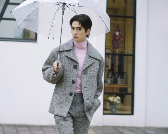 ▲石知田接受《ETtoday星光雲》專訪。（圖／百澤娛樂提供）