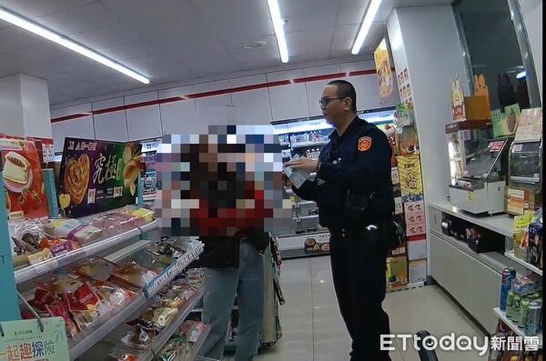 ▲超商店員機警通報枋寮警方成功阻詐。（圖／記者陳崑福攝）