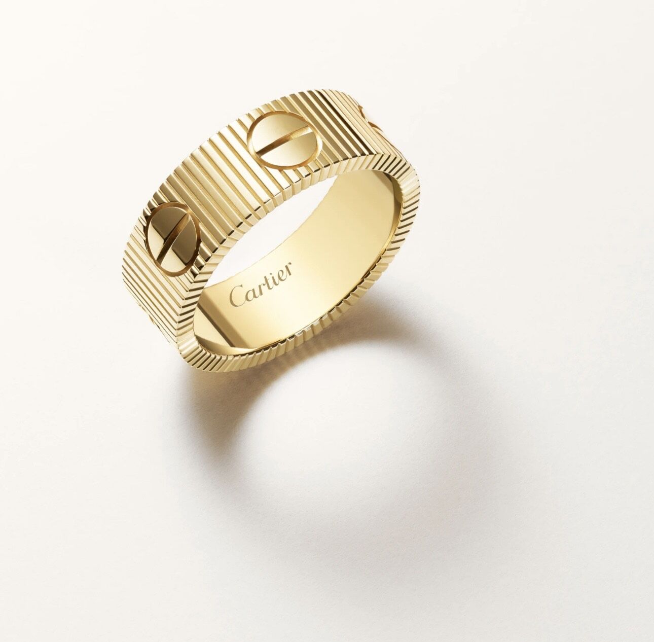 ▲▼ 10萬戒指            。（圖／公關照）