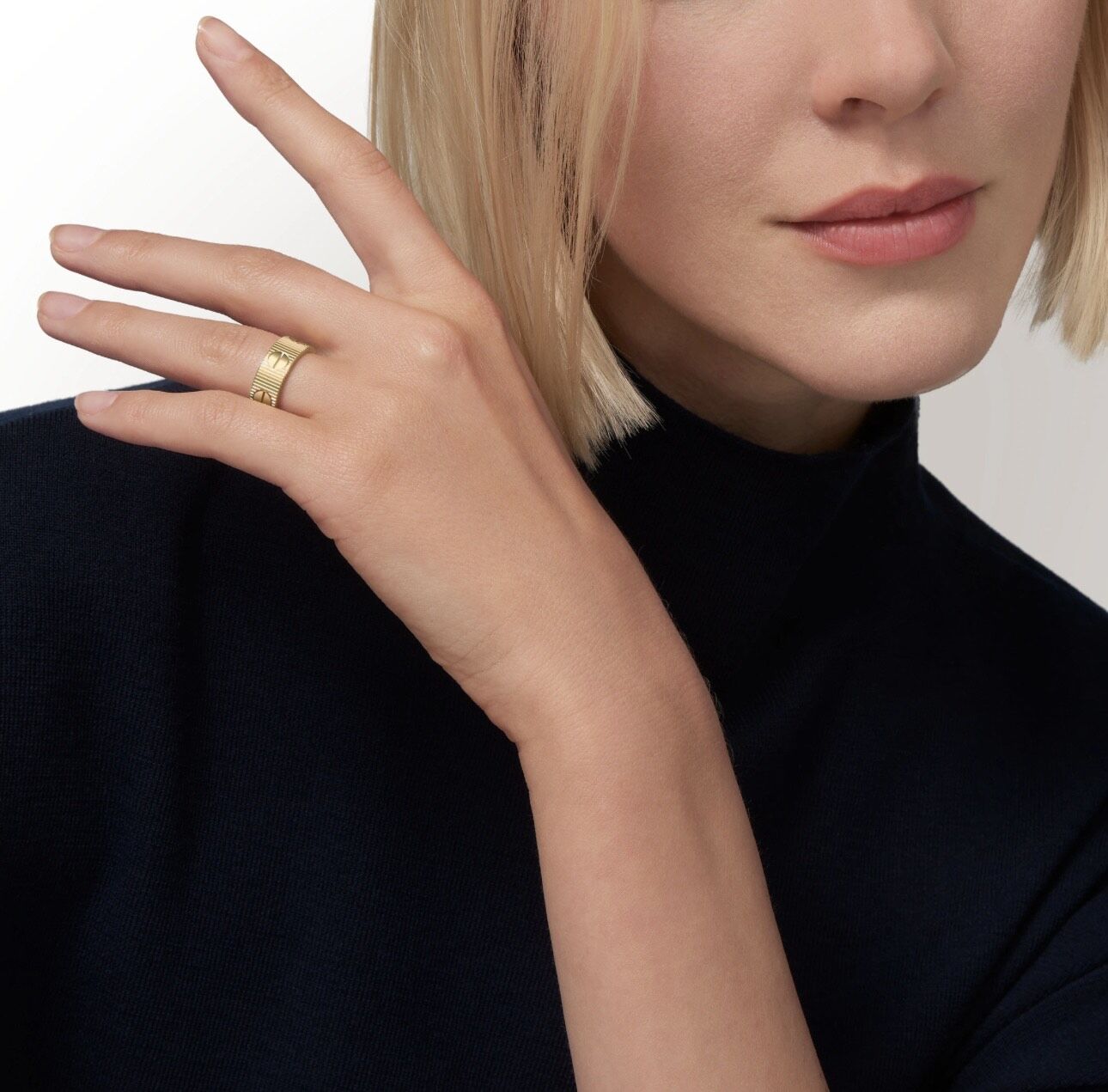 ▲▼ 10萬戒指            。（圖／公關照）