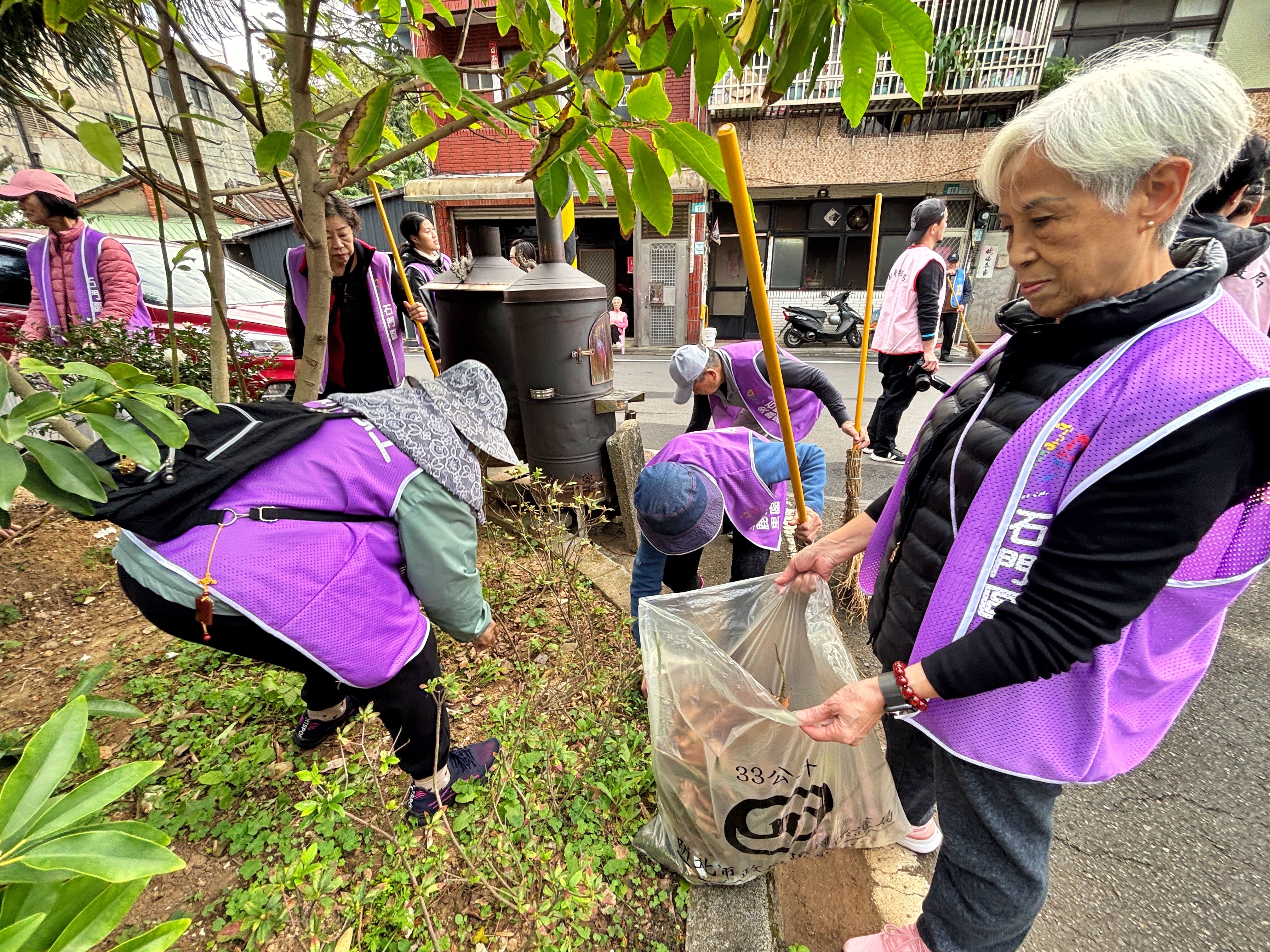 ▲新北石門區率先打造乾淨迎新春。（圖／新北市環保局提供）