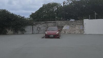 澎湖最強釘子車現身　路面重鋪框出「完美長方形」引熱議