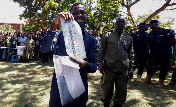 ▲▼ 烏干達反對派領袖波畢威恩（Bobi Wine）。（圖／路透）