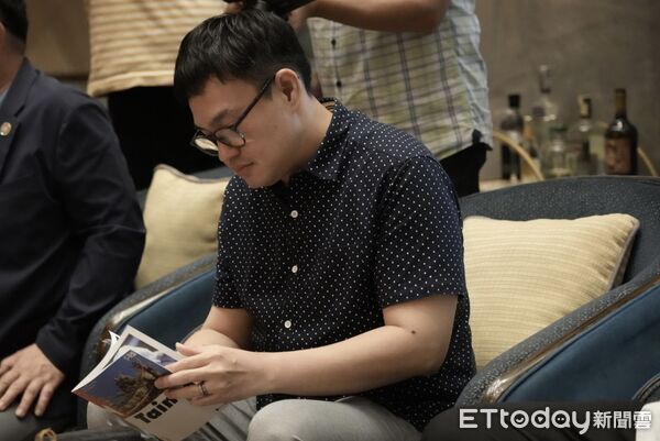 ▲台南市長黃偉哲訪菲期間，與姊妹市加美地市簽署「增進姊妹市情誼瞭解備忘錄」，深化雙方交流合作。（記者林東良翻攝，下同）