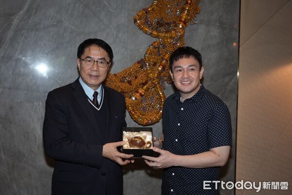 ▲台南市長黃偉哲訪菲期間，與姊妹市加美地市簽署「增進姊妹市情誼瞭解備忘錄」，深化雙方交流合作。（記者林東良翻攝，下同）