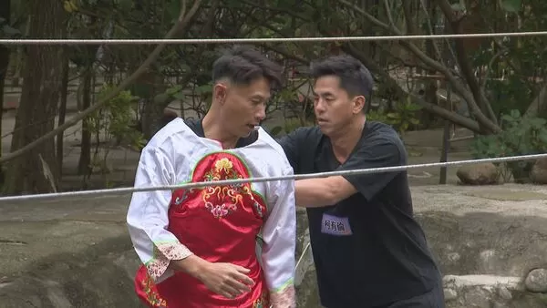 ▲彭小刀(左)、柯有倫。（圖／綜藝玩很大）