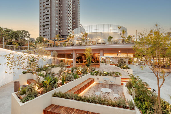 ▲台中PARK2「餐酒中島」新亮相，冬日音樂公園市2日限定。（圖／勤美集團提供）