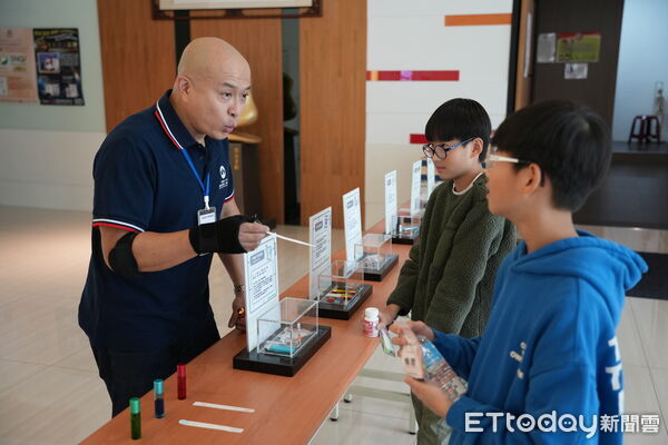 ▲紅崴科技舉辦反毒宣傳公益活動，結合電影與互動體驗，提升民眾識毒、拒毒意識。（記者林東良翻攝，下同）