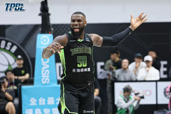 ▲夢想家班提爾、蔣淯安、張宗憲，國王杰倫。（圖／TPBL職籃提供）