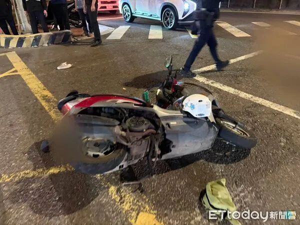 ▲▼新北市三峽區晚間發生死亡車禍。（圖／記者陸運陞翻攝）