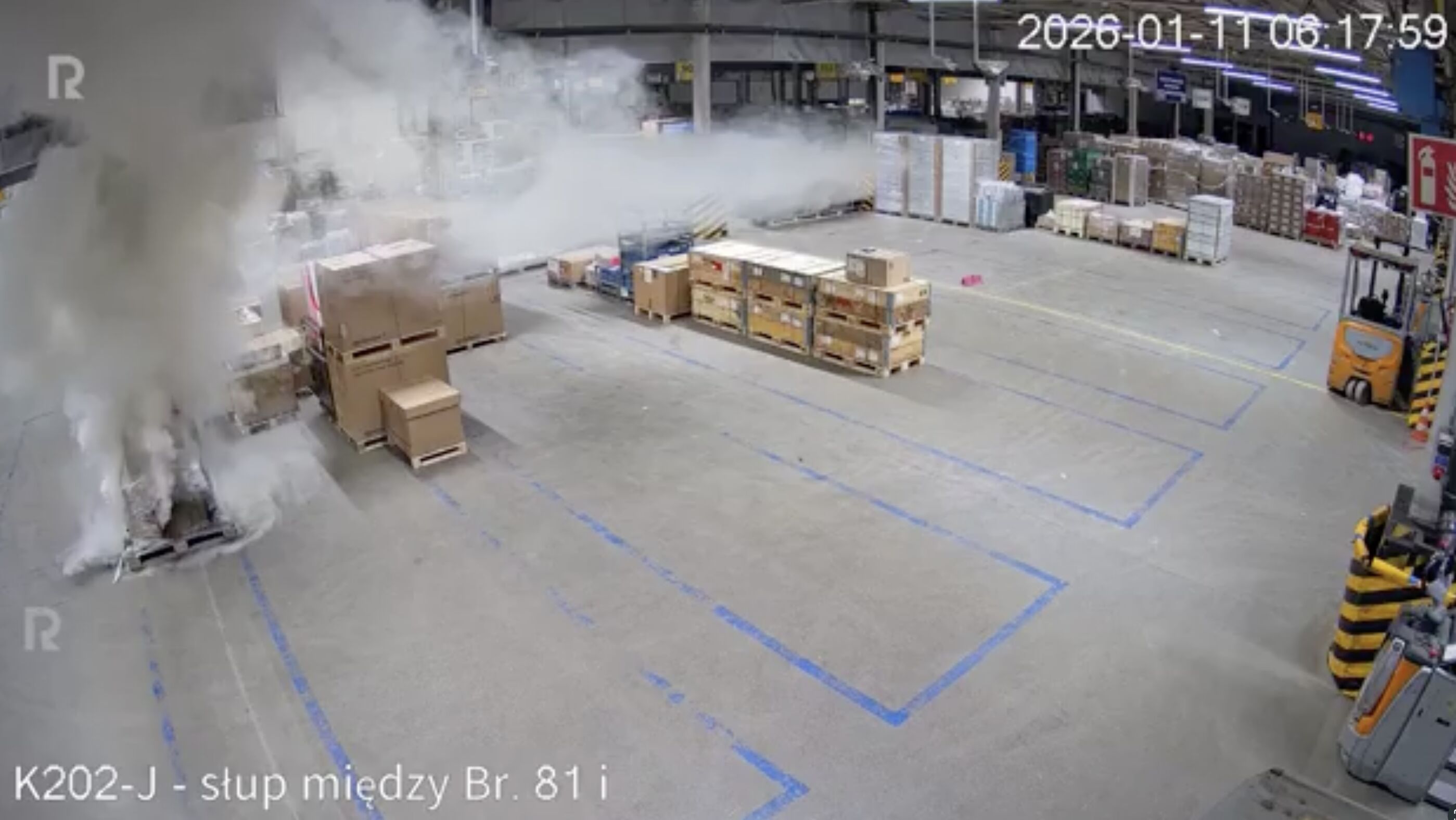 ▲▼波蘭倉庫燒毀。（圖／翻攝X）