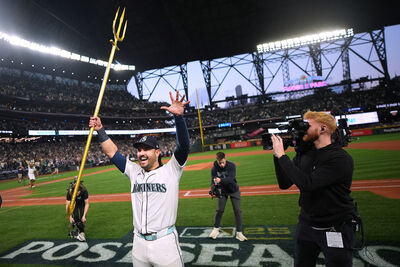 單季49轟火力回歸　蘇亞雷斯1年短約重返紅人