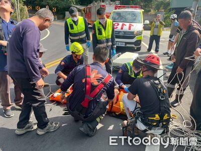騎單車不慎自摔！南投13歲少年跌落12公尺橋下　消防吊掛救援送醫