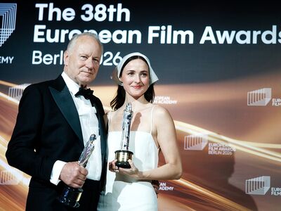 74歲《沙丘》男星才剛拿金球獎　睽違28年再奪「歐洲影帝」喜發聲